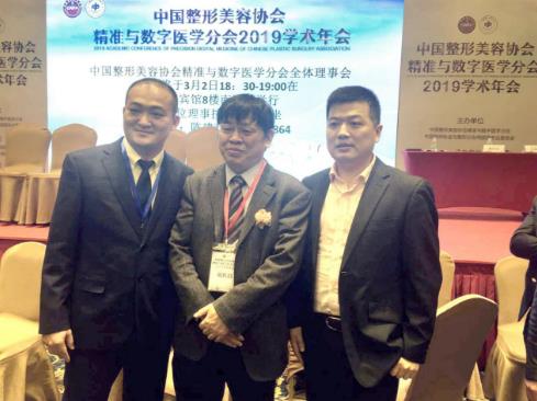 廈門臉博士整形醫(yī)院可信嗎 拉斯鼻整形修復(fù)技術(shù)免費(fèi)拯救了這個(gè)無鼻小孩