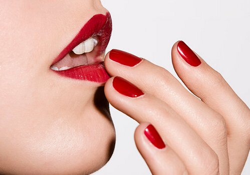 舌頭上有裂紋怎么治?舌頭上有裂紋如何調理?