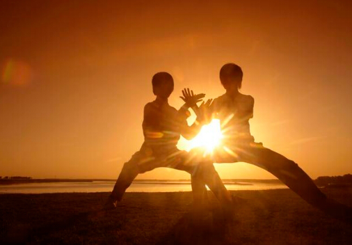 太極拳技巧有哪些?打太極拳的好處有哪些?