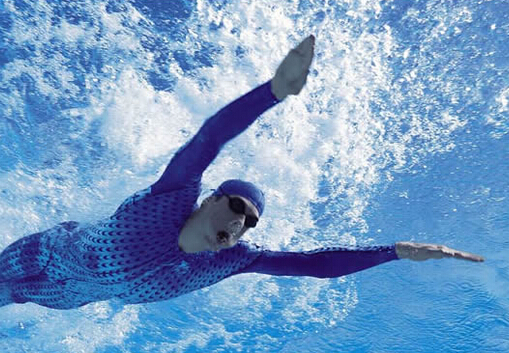 蛙泳的動(dòng)作要領(lǐng)-蛙泳的換氣技巧