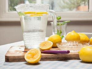 用檸檬水漱口能實現短期戒煙