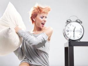 養生警惕:被鬧鐘叫醒成健康殺手