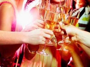 逢年過節(jié)最易吃撐了、喝高了、玩累了、睡不足