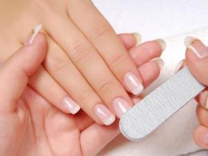 指甲生長速度:手指甲的生長速度快慢與健康關系