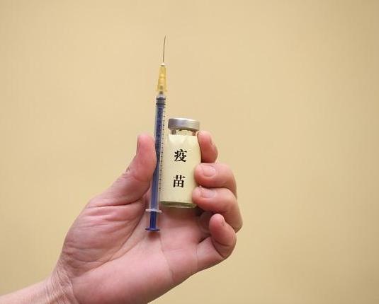 打完新冠疫苗出行還需要做核酸嗎?打完新冠疫苗發(fā)熱怎么辦?