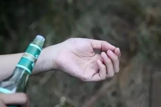 不小心喝了一點花露水會怎么樣?不小心喝了花露水應該喝些什么?