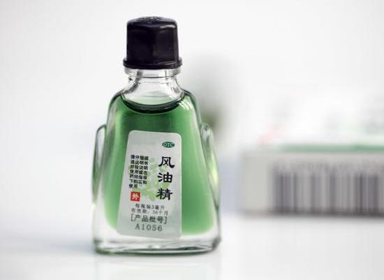 鼻炎用風(fēng)油精有沒(méi)有副作用?口服風(fēng)油精治咽炎有效果嗎?