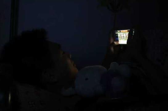 十二點以后睡足八小時可以么?規(guī)律熬夜但睡足八小時會猝死嗎