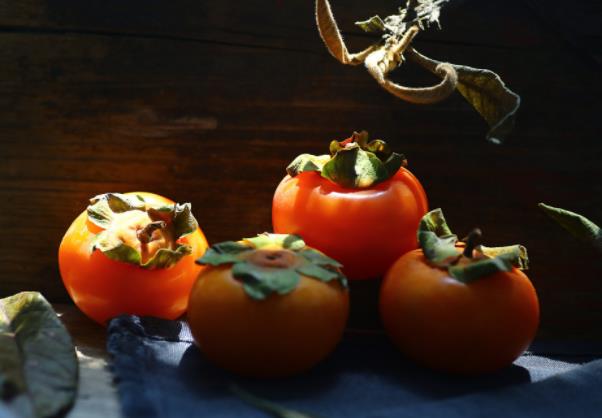 ?哺乳期能吃柿子嗎?什么人不能吃柿子