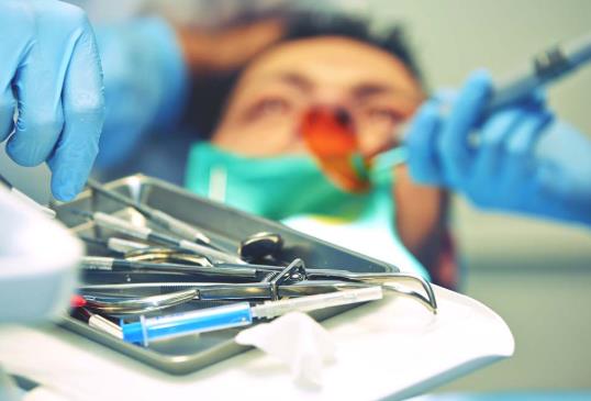 為什么早上拔牙比較好?拔牙第二天可以上班嗎