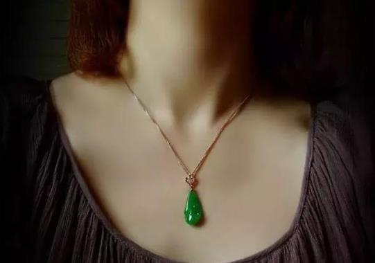 喜歡掰手指怎么辦?掰手指會影響手的生長嗎