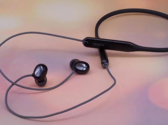 耳機音量調低也會損傷聽力嗎?天天聽耳機時間久了對聽力有影響嗎