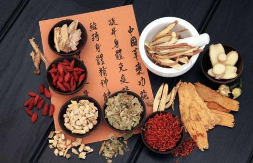 煎中藥之前為什么要用冷水浸泡?中藥浸泡多長時間最好