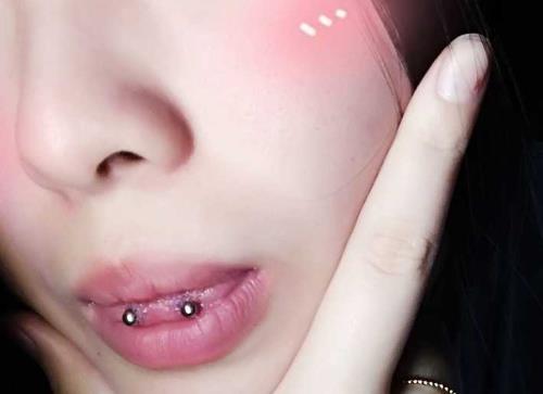 打舌釘會失去味覺嗎?舌釘不帶了洞會自己愈合嗎?