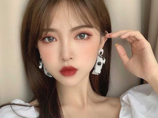 新美瞳泡之前需要洗嗎?美瞳滑片是基弧大了還是小了