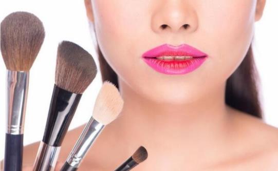 化妝的正確步驟是什么 千萬別踩到的化妝雷區