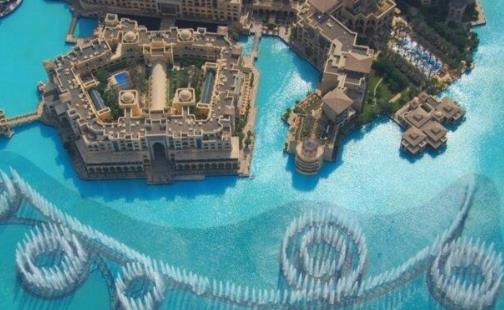 世界上最大最壯觀的噴泉 迪拜音樂(lè)噴泉耗資15億建成