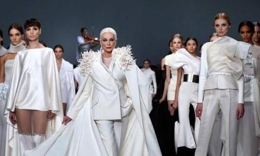 世界上最老超模 卡門·戴爾·奧利菲斯87歲風韻依舊