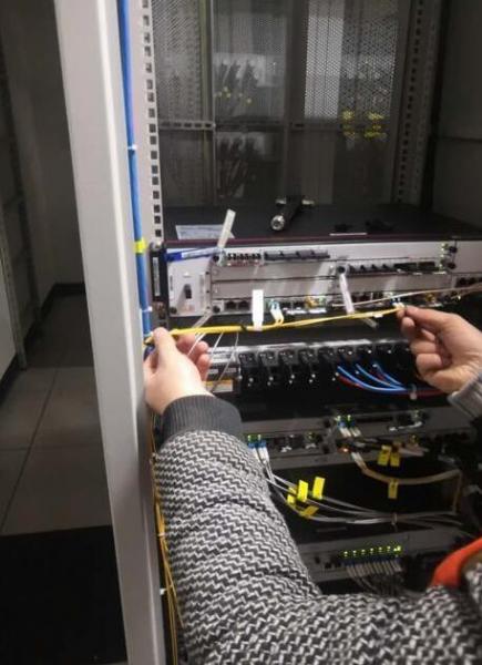 全國首個5G地鐵站在成都正式開通 移動5G網(wǎng)絡(luò)高速WiFi信號覆蓋站廳