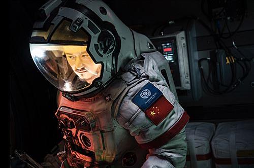 黃渤成首位百億票房明星 6部電影票房超10億+ 吳京成最大競爭對手