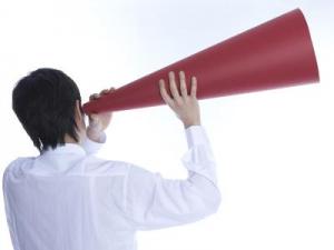 銷售禮儀:用心傾聽,少說多聽,適度贊賞