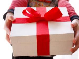 送禮說話技巧:過年給領導老師送禮說話技巧