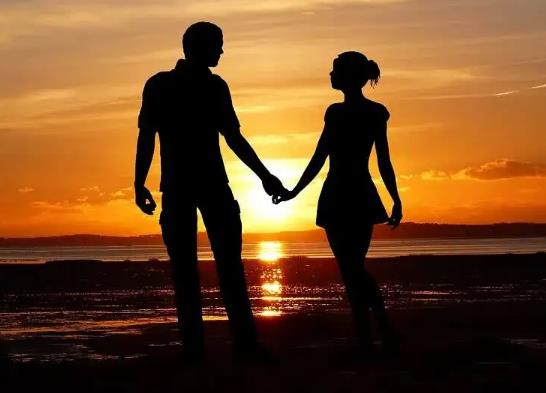 異性朋友突然說喜歡我怎么辦?知道異性朋友喜歡自己后只剩尷尬了嗎