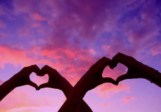 剛談的女朋友要三萬的包該怎么辦?女朋友一直亂花錢要分手嗎