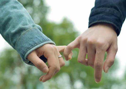 異性朋友可以做到什么程度?異性朋友突然表白說喜歡自己怎么辦