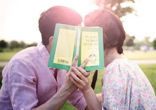 現(xiàn)在的一些女生為何特別喜歡奢侈消費?喜歡奢侈品到底對不對