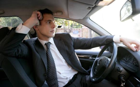 如何做好領(lǐng)導(dǎo)的司機(jī)?領(lǐng)導(dǎo)司機(jī)注意事項(xiàng)