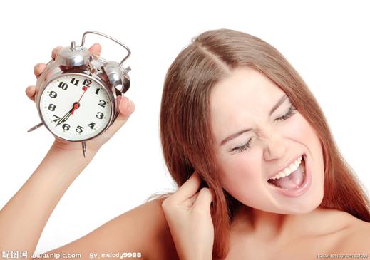 熬夜對糖尿病人的危害:經常熬夜睡眠不足會使血糖容易波動