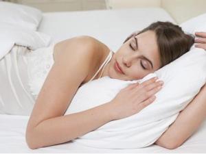 晚上睡覺(jué)流口水怎么辦?睡覺(jué)流口水是怎么回事