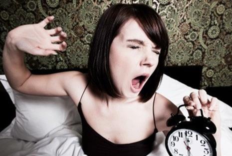 經常失眠入睡困難怎么辦?快速入眠的方法有哪些