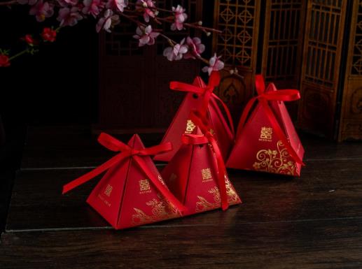 喜糖盒里放幾樣東西合適?裝喜糖的盒子有什么忌諱嗎?