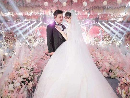 遠(yuǎn)嫁婚禮先辦女方還是男方?女方辦出閣宴需要婚慶嗎