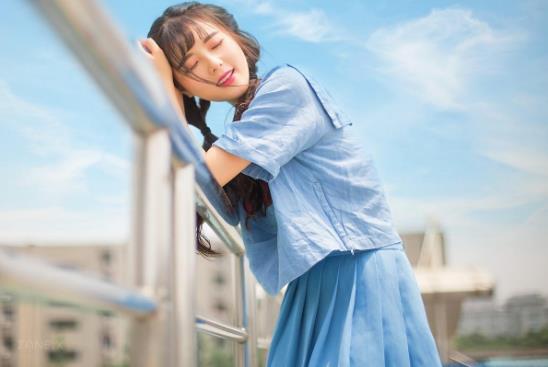 女生穿短裙被投訴是怎么回事 男生投訴女生穿短裙短褲屬性騷擾