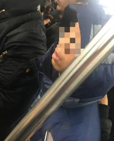 男子地鐵猥褻女乘客被警方行政拘留10日 涉案男子曾兩次進(jìn)行猥褻