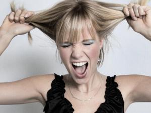 產后脫發的原因-脫發吃什么好