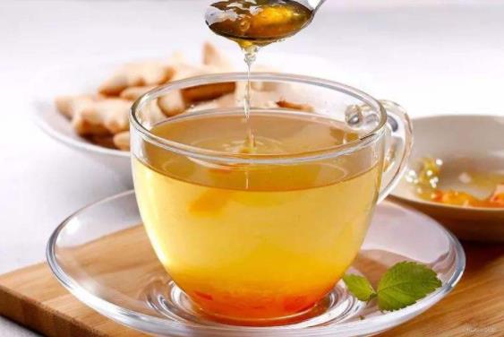 產(chǎn)婦坐月子能喝蜂蜜水嗎?月子里可以喝蜂蜜水嗎