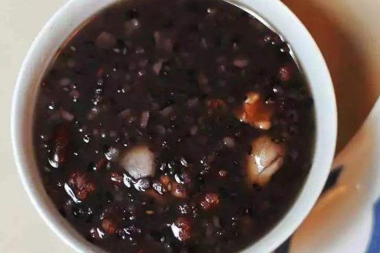 產(chǎn)后奶水不夠媽媽很煩惱 推薦3種可行的催乳大法