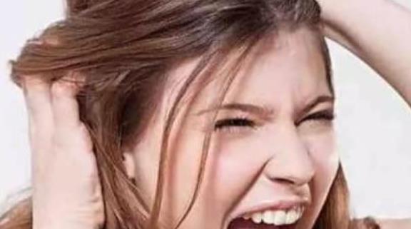 產后脫發(fā)的現(xiàn)象其實是正常的 5個日常護理頭發(fā)方法收好