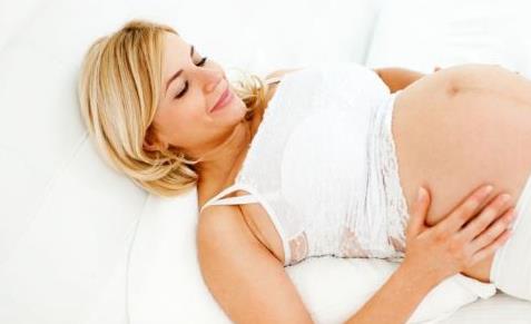 產(chǎn)婦產(chǎn)后生活上有什么注意事項(xiàng) 產(chǎn)后并發(fā)癥有什么癥狀表現(xiàn)