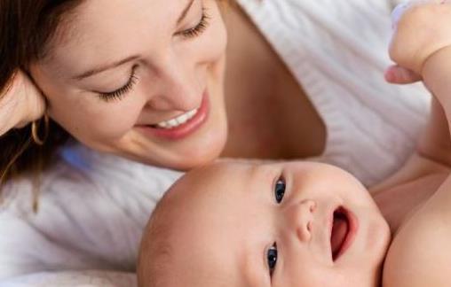 產后怎么坐月子要注意什么 坐月子吃什么會恢復比較快