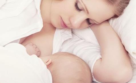 產(chǎn)婦產(chǎn)后生活上有什么注意事項(xiàng) 產(chǎn)后并發(fā)癥有什么癥狀表現(xiàn)