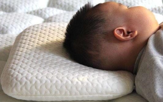 嬰兒枕防偏頭枕有用嗎?