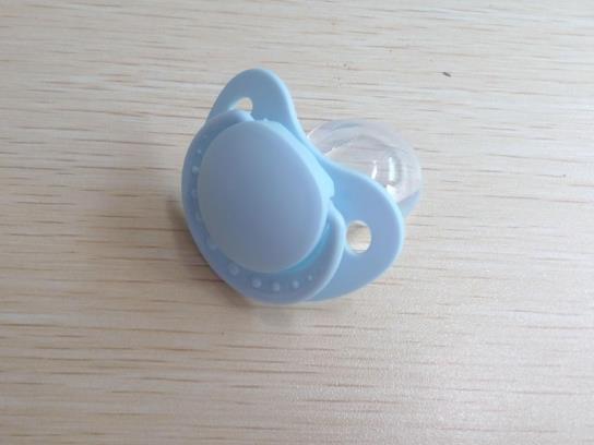 換奶嘴了不喝奶怎么辦?安撫奶嘴用多久可以拿下來?