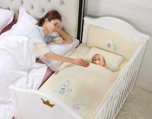 嬰兒床是幾歲內(nèi)的寶寶睡的?嬰兒床來(lái)回推會(huì)影響寶寶嗎
