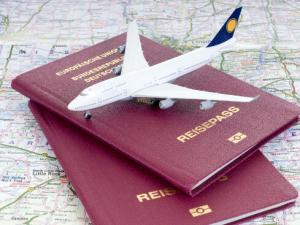 ?出國簽證要多少錢？辦護照加急多少錢？