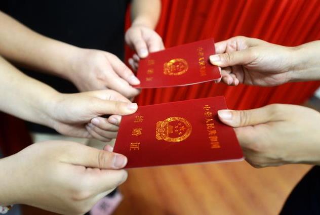 2月14日恰逢春節可以婚姻登記嗎?2021年情人節民政局上班嗎